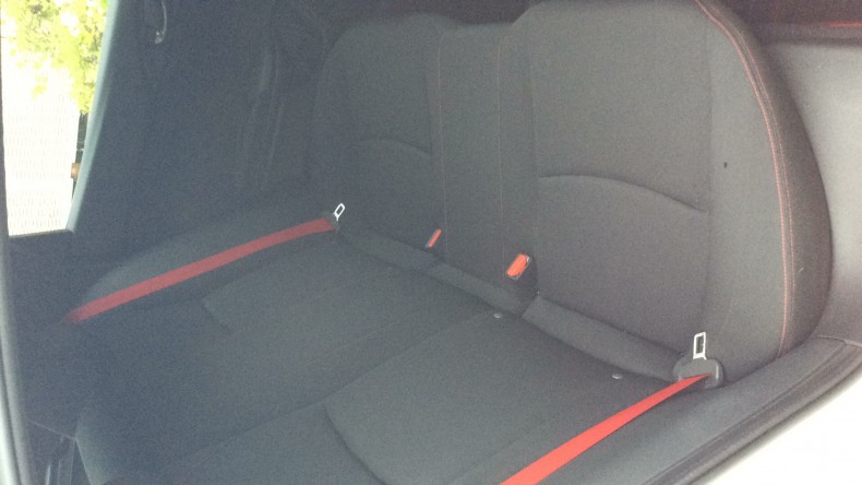 内装後方シート