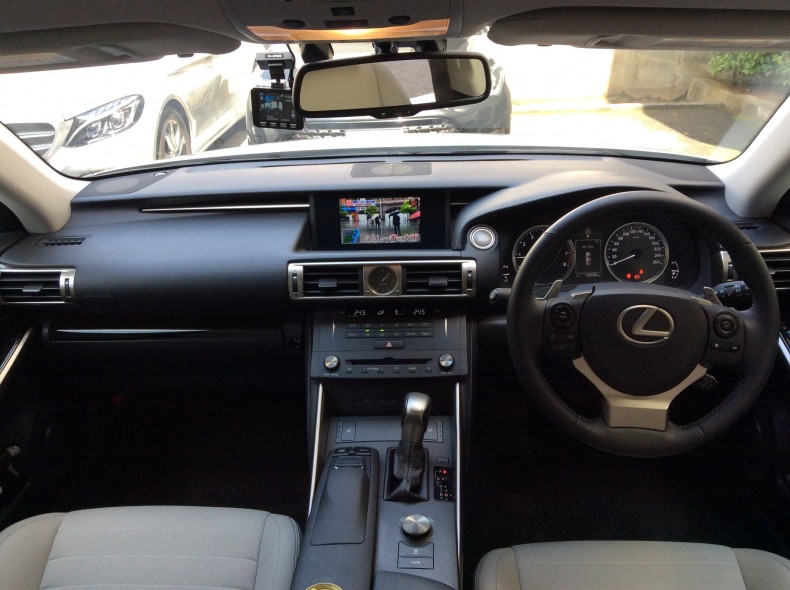 内装インパネ全体