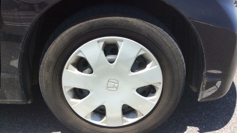 タイヤホイール前