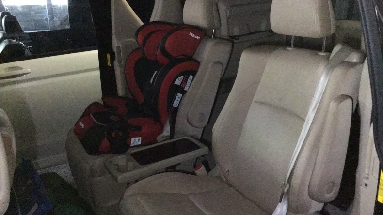 内装後方シート