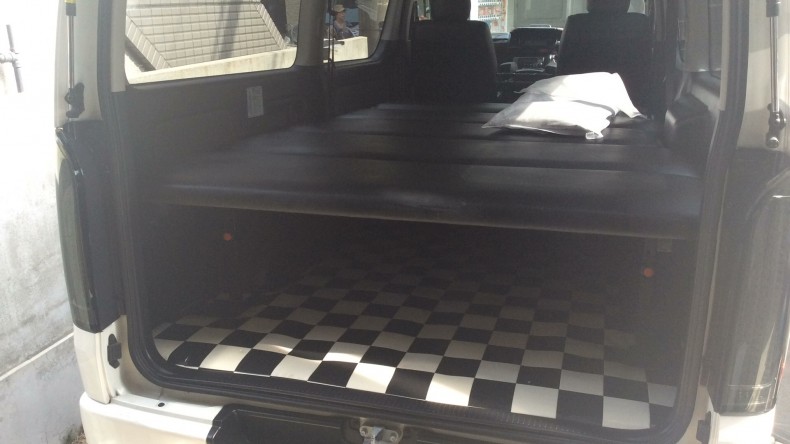 内装トランク