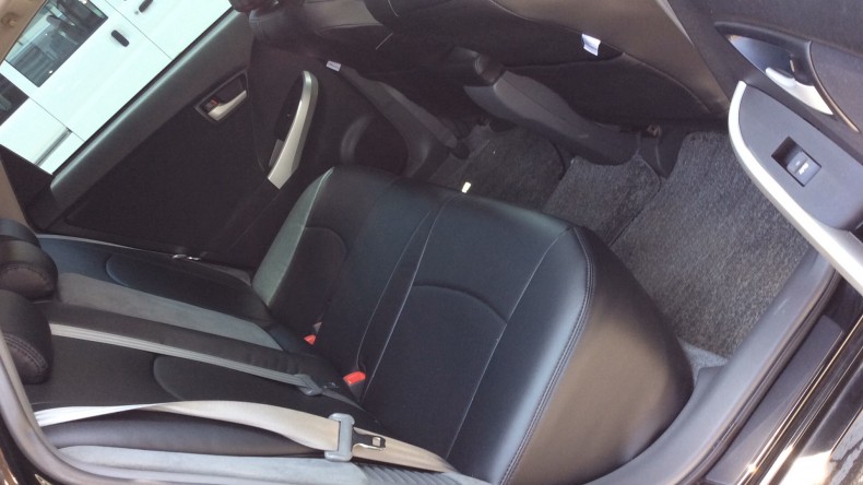 内装後方シート