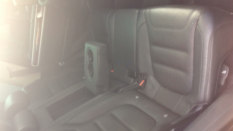 内装後方シート