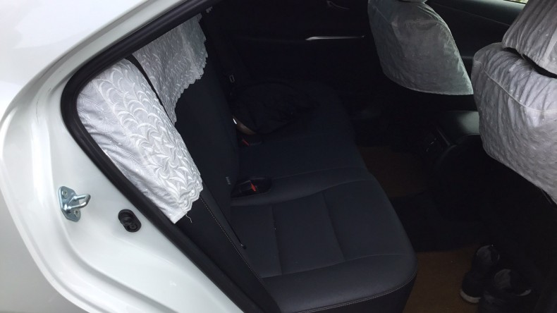 内装後方シート