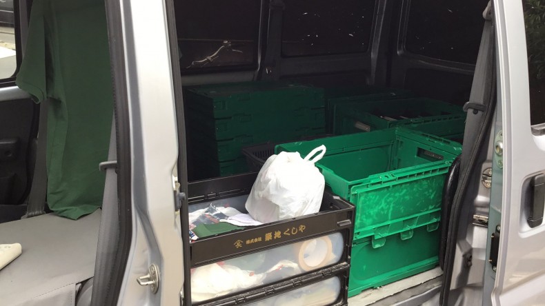 内装後方シート