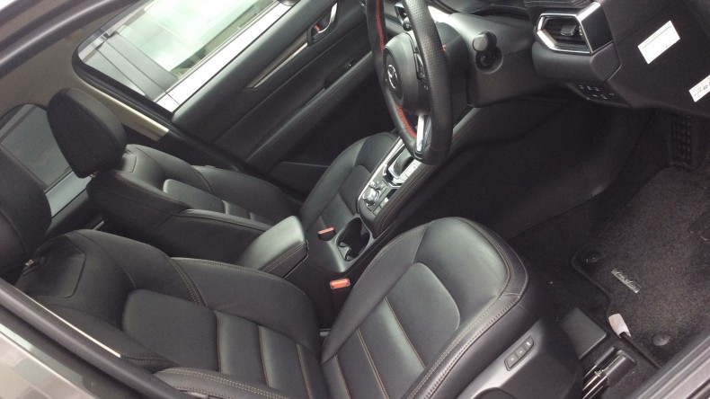 内装前方シート