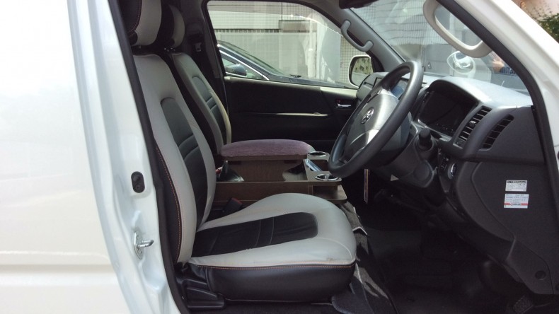 内装前方シート