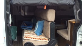 内装後方シート