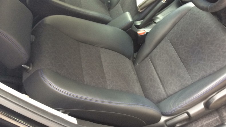 内装前方シート