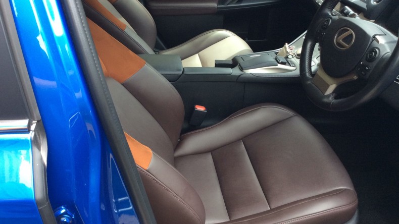 内装前方シート