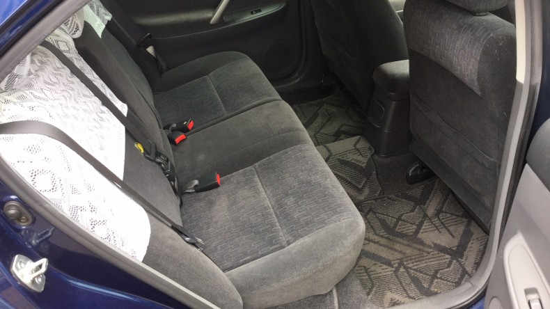 内装後方シート