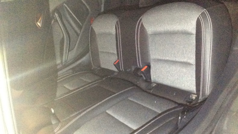 内装後方シート