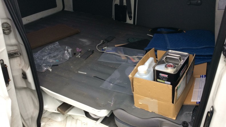 内装後方シート