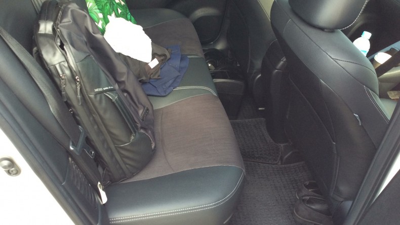 内装後方シート