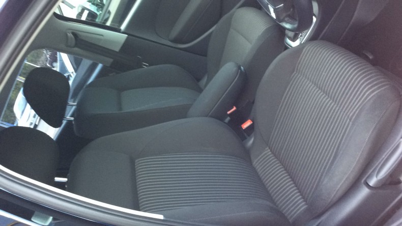 内装前方シート