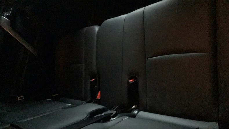 内装後方シート