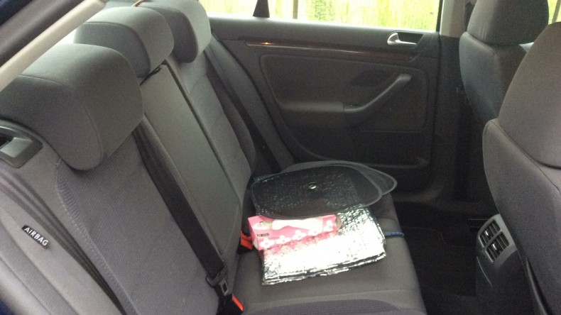 内装後方シート