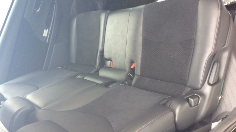 内装後方シート