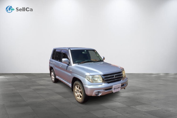 三菱　パジェロイオの車種サムネイル画像