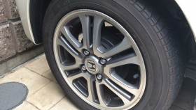 タイヤホイール前