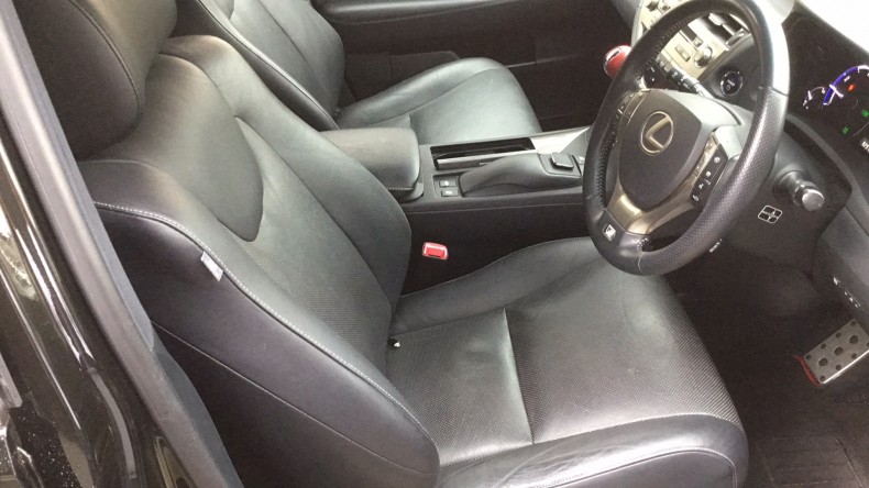 内装前方シート