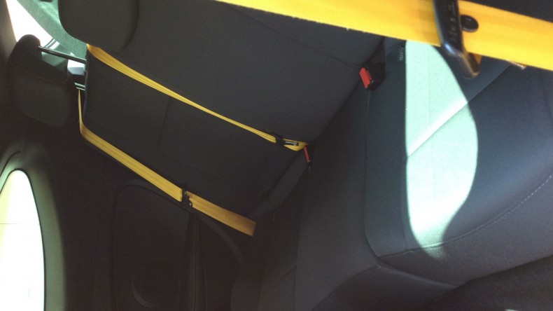 内装後方シート