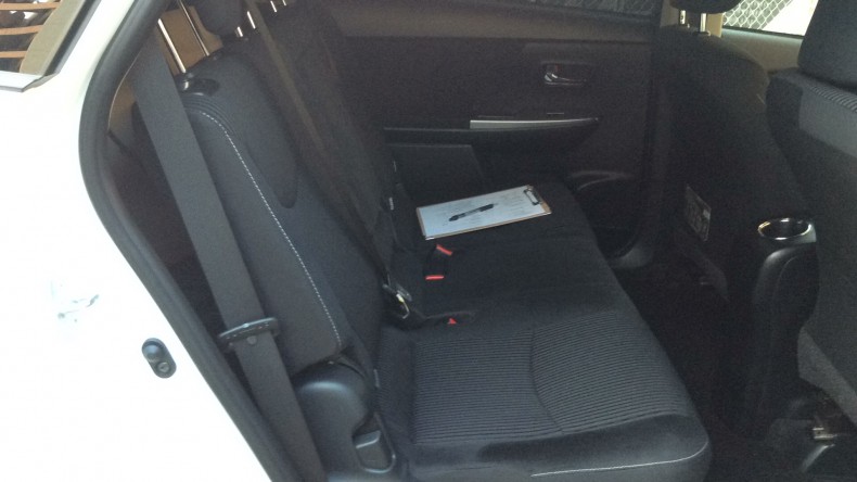 内装後方シート