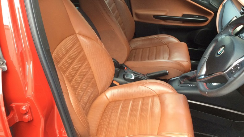 内装前方シート