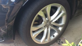 タイヤホイール前