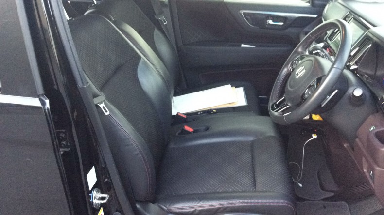 内装前方シート