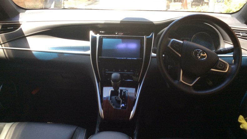 内装インパネ全体