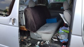 内装後方シート