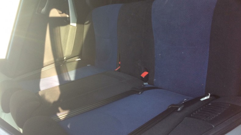 内装後方シート