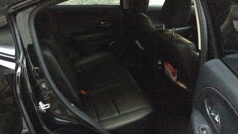 内装後方シート