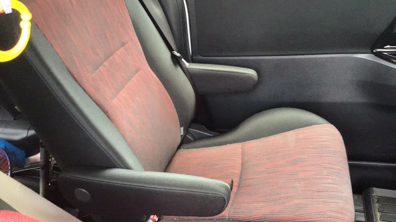 内装後方シート