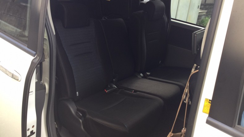 内装後方シート