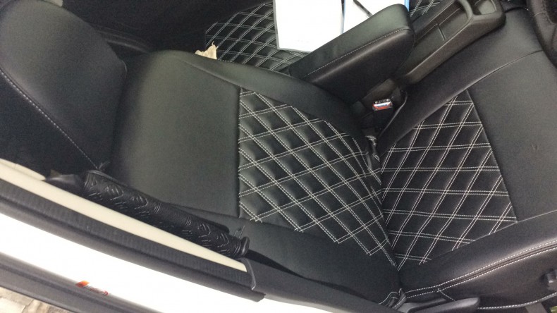 内装前方シート