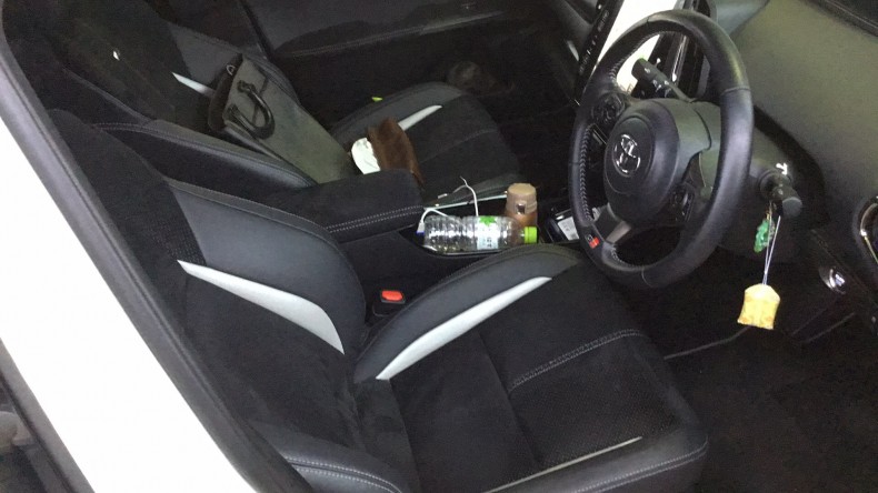 内装前方シート