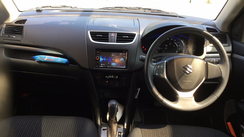 内装インパネ全体