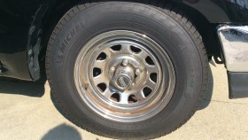 タイヤホイール前