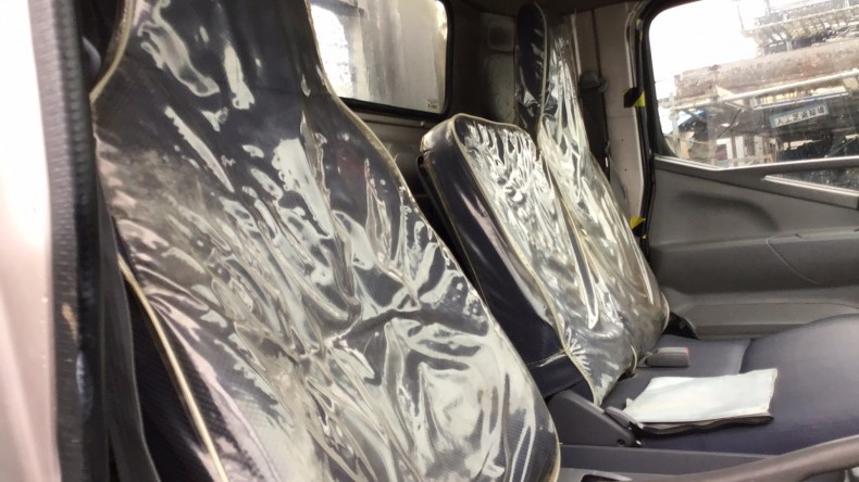 内装後方シート