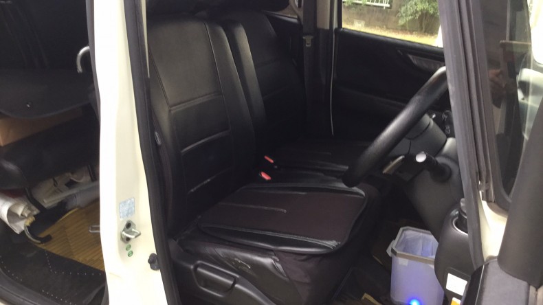 内装前方シート