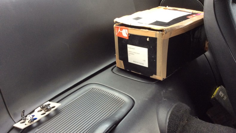 内装後方シート