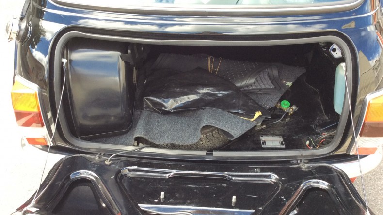 内装トランク