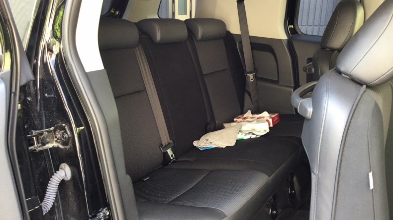 内装後方シート