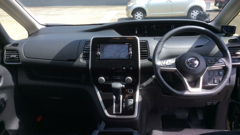 内装インパネ全体