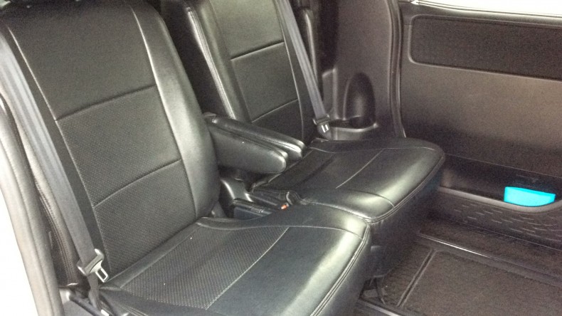 内装後方シート