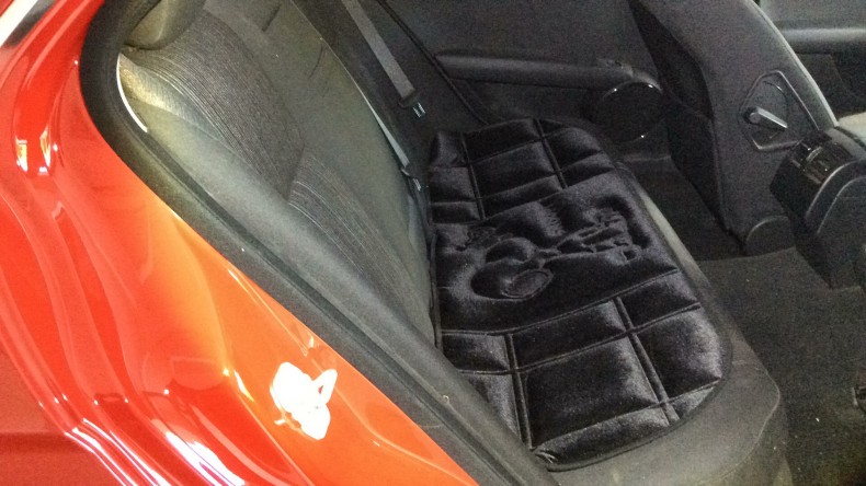 内装後方シート