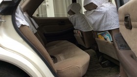 内装後方シート