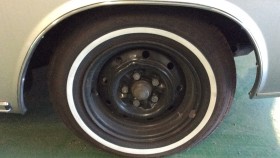 タイヤホイール前